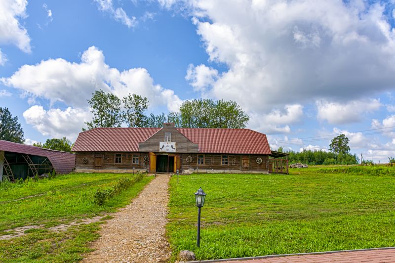 Barn Roof Construction in New Canaan, CT